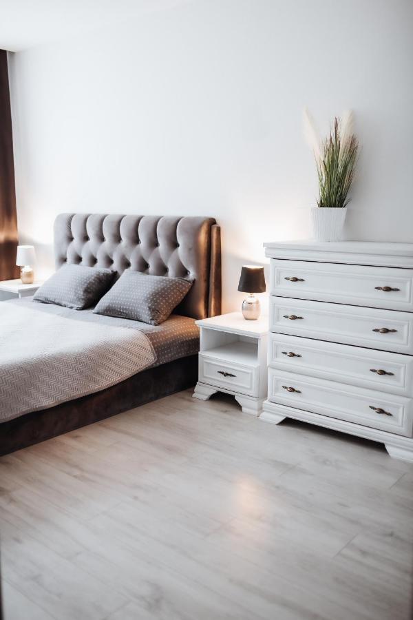 Luxury Apartments In City Center, Siauliai Экстерьер фото